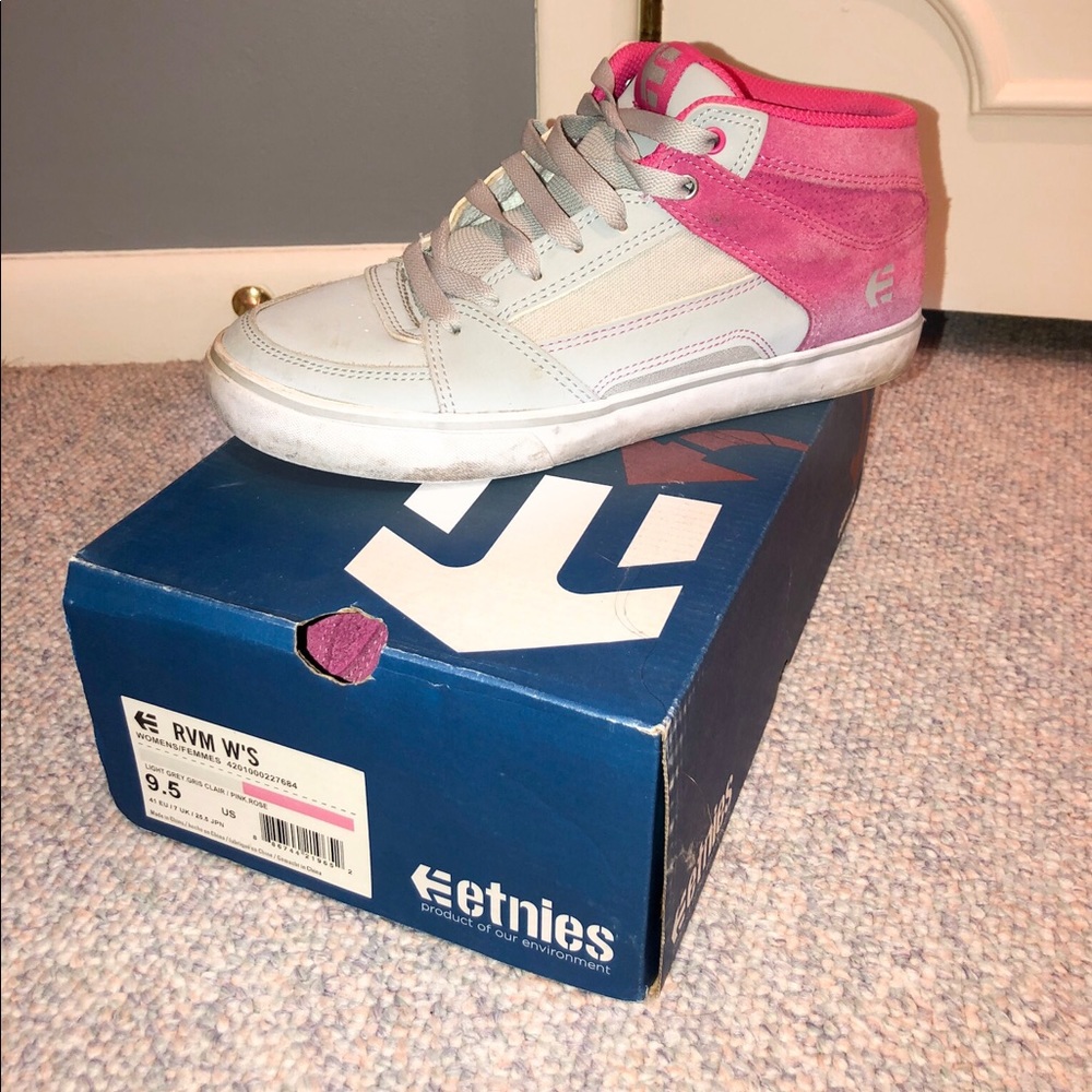 Etnies